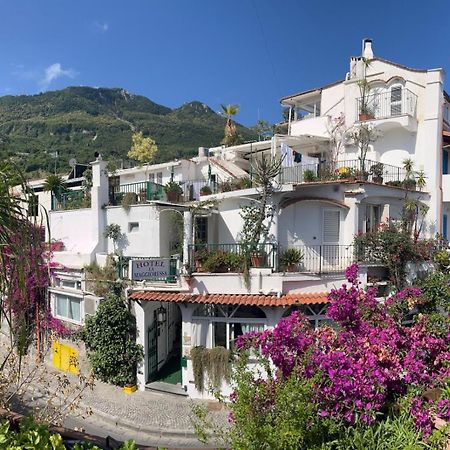 Hotel La Maggioressa Casamicciola Terme Exteriör bild